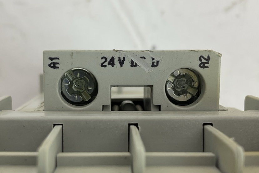 ALLEN BRADLEY STARTER (100-C16D*10 SER B COIL 24VDC + 193-EEBB 0.2-1.0A SER C)3