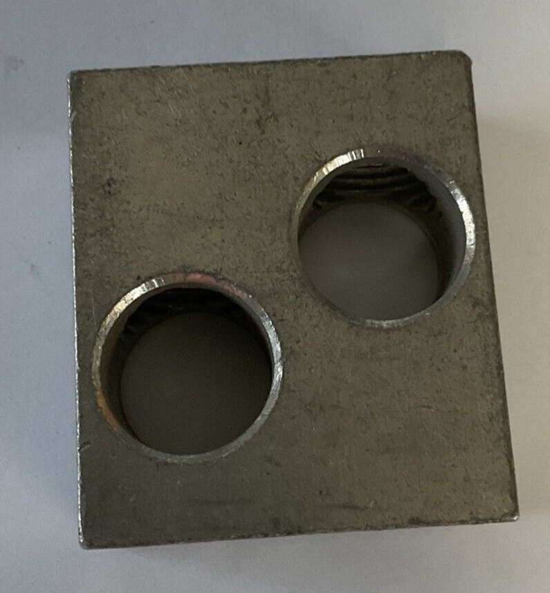 ILSCO D3016 LUG 350MCM -3/0 AL9CU NO LUG SCREWS2