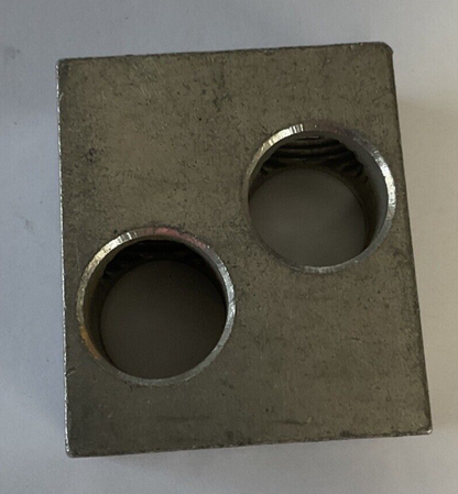 ILSCO D3016 LUG 350MCM -3/0 AL9CU NO LUG SCREWS2