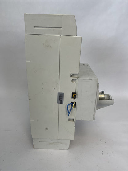 MOELLER NZM 4 CIRCUIT BREAKER 600VAC NZM H4-AE 800-NA 800A NZM4-XUHIV20 24VDC10