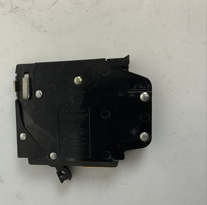 CROUSE HINDS MH30 CIRCUIT BREAKER 30A 120/240VAC 1POLE MODEL4 ***LOTOF20***6