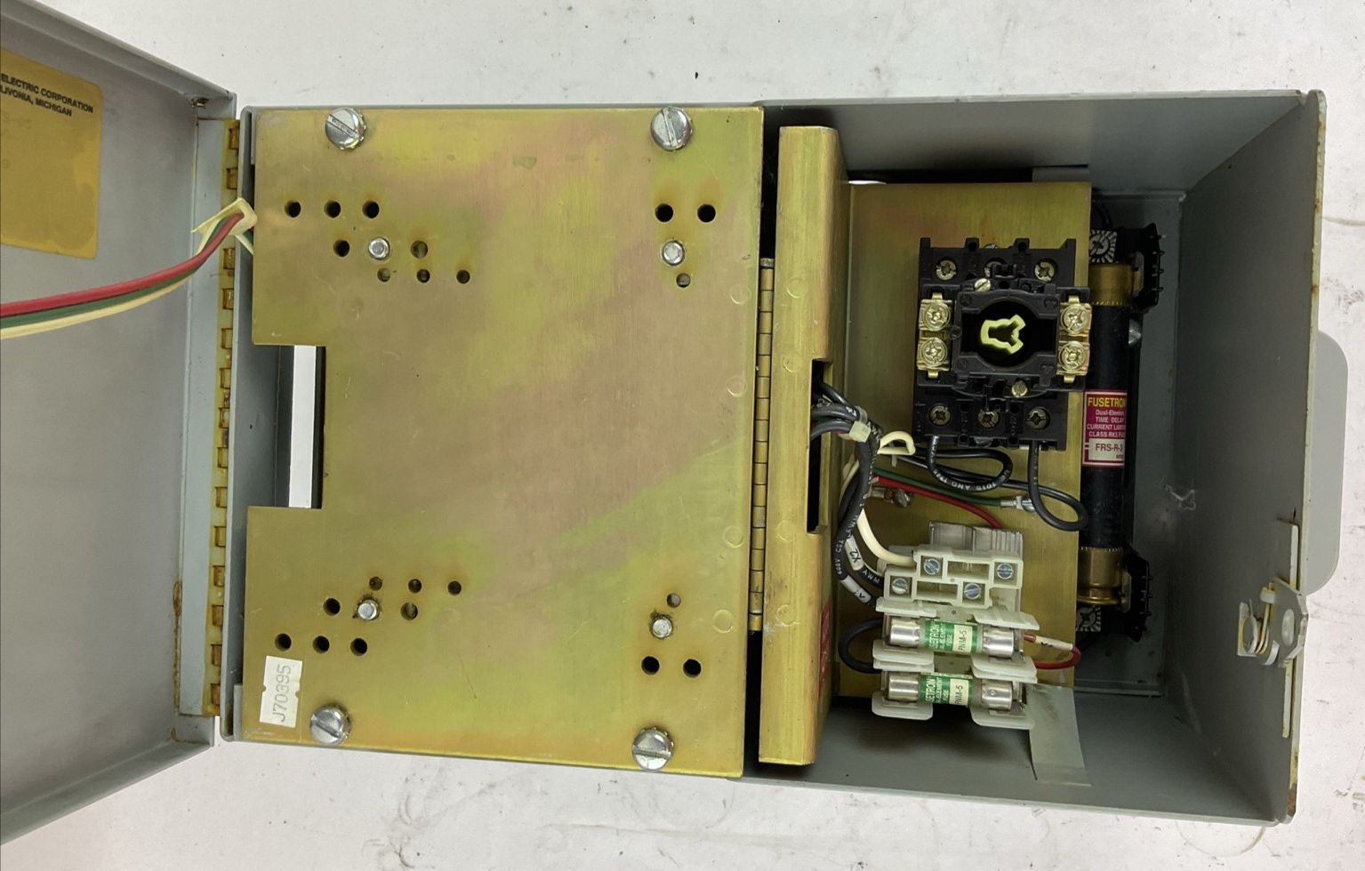 DAYKIN LTFS-05 1000VA PRI VOLTS 480 PRI AMPS 2.08 SEC VOLTS 120 SEC AMPS 8.47