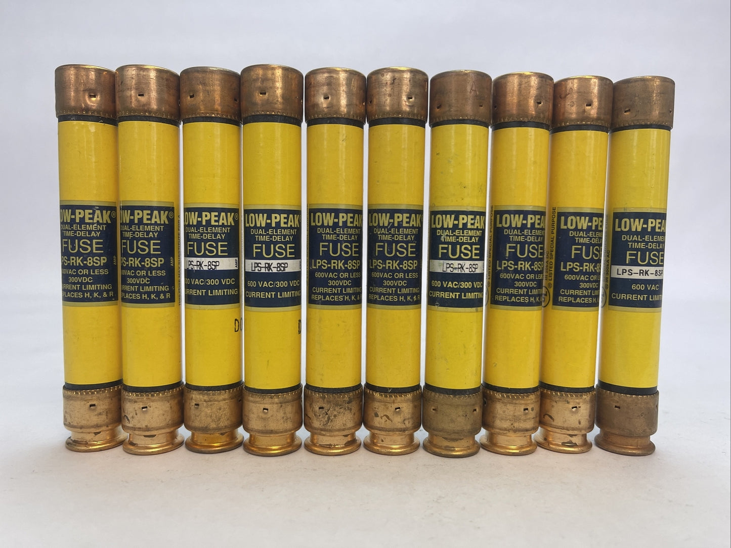 BUSSMANN LPS-RK-8SP LOW-PEAK DUAL ELEMENT 600VAC 8AMP TIME-DELAY (LOT OF 10)0