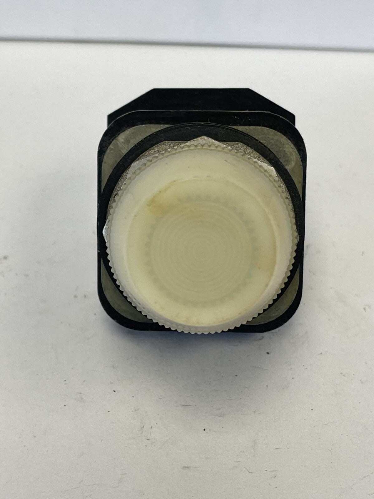 ALLEN BRADLEY 800T-P16 -SER T-PILOT LIGHT-WHITE, 120V AC 50/60 Hz, 755/1866 LAMP5