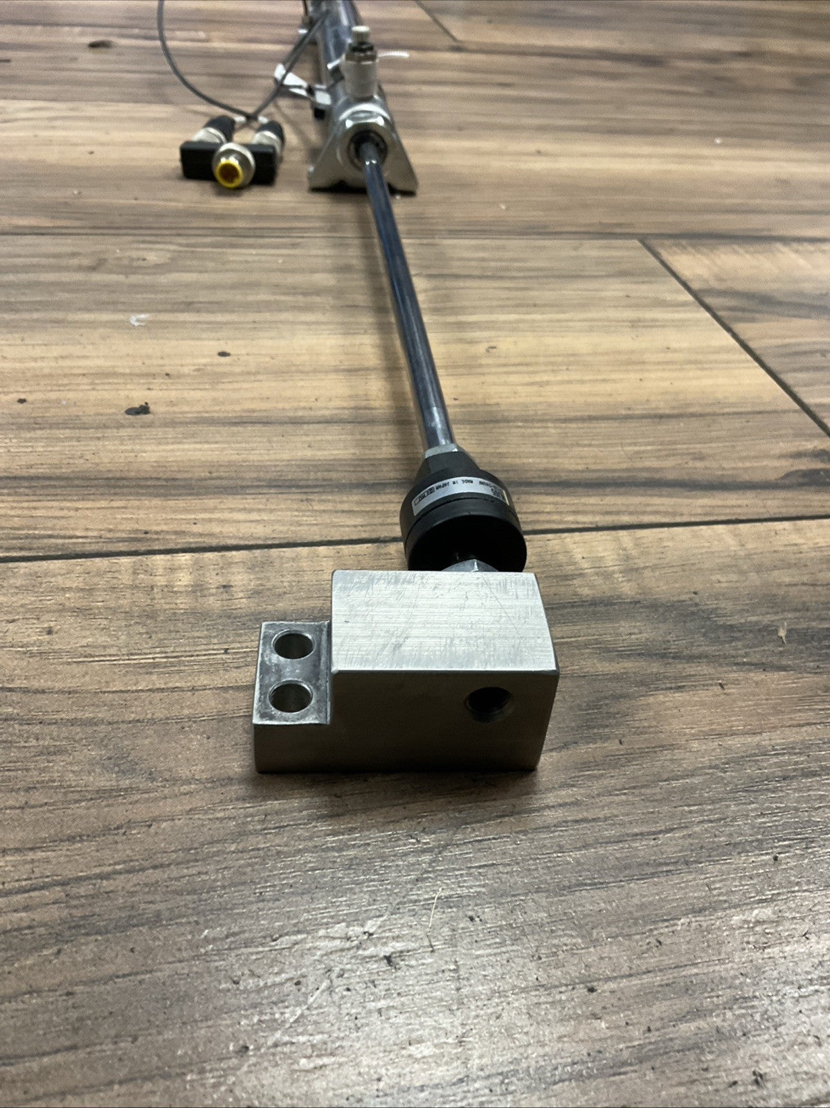 SMC NCDME106-1000C CYLINDER 250PSI (1.7MPa) BALLUFF BMF00C52