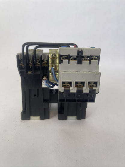 ALLEN BRADLEY 104-A12NZ243 SER A REVERSING STARTER 12AMP 600VAC 10HP COIL 24VDC3