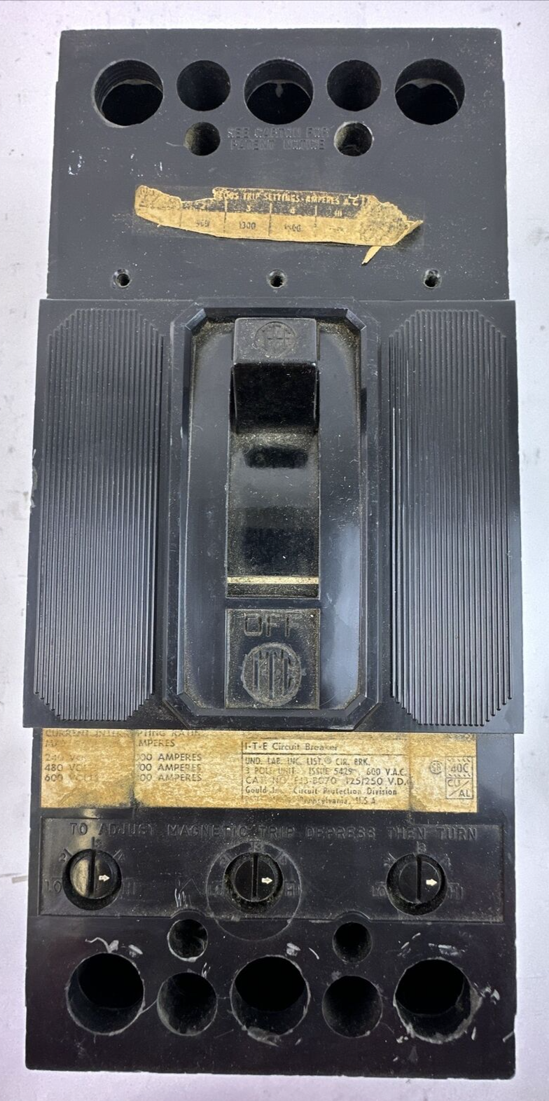 ITE FJ3-B070 CIRCUIT BREAKER 3POLE 600VAC 250VDC 70AMP0