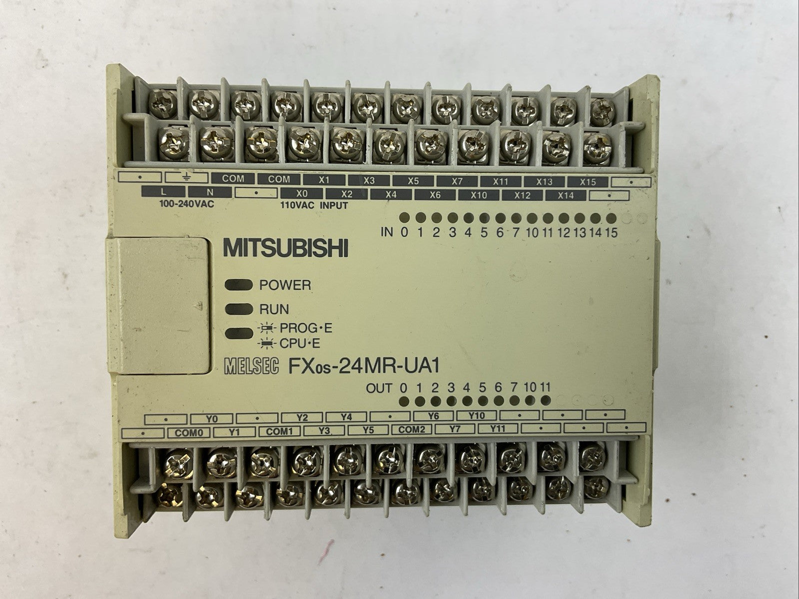 MITSUBISHI FXos-24MR-UA1/UL PROGRAMMABLE CONTROLLER 100-240VAC 50/60HZ 2.5A 25VA0