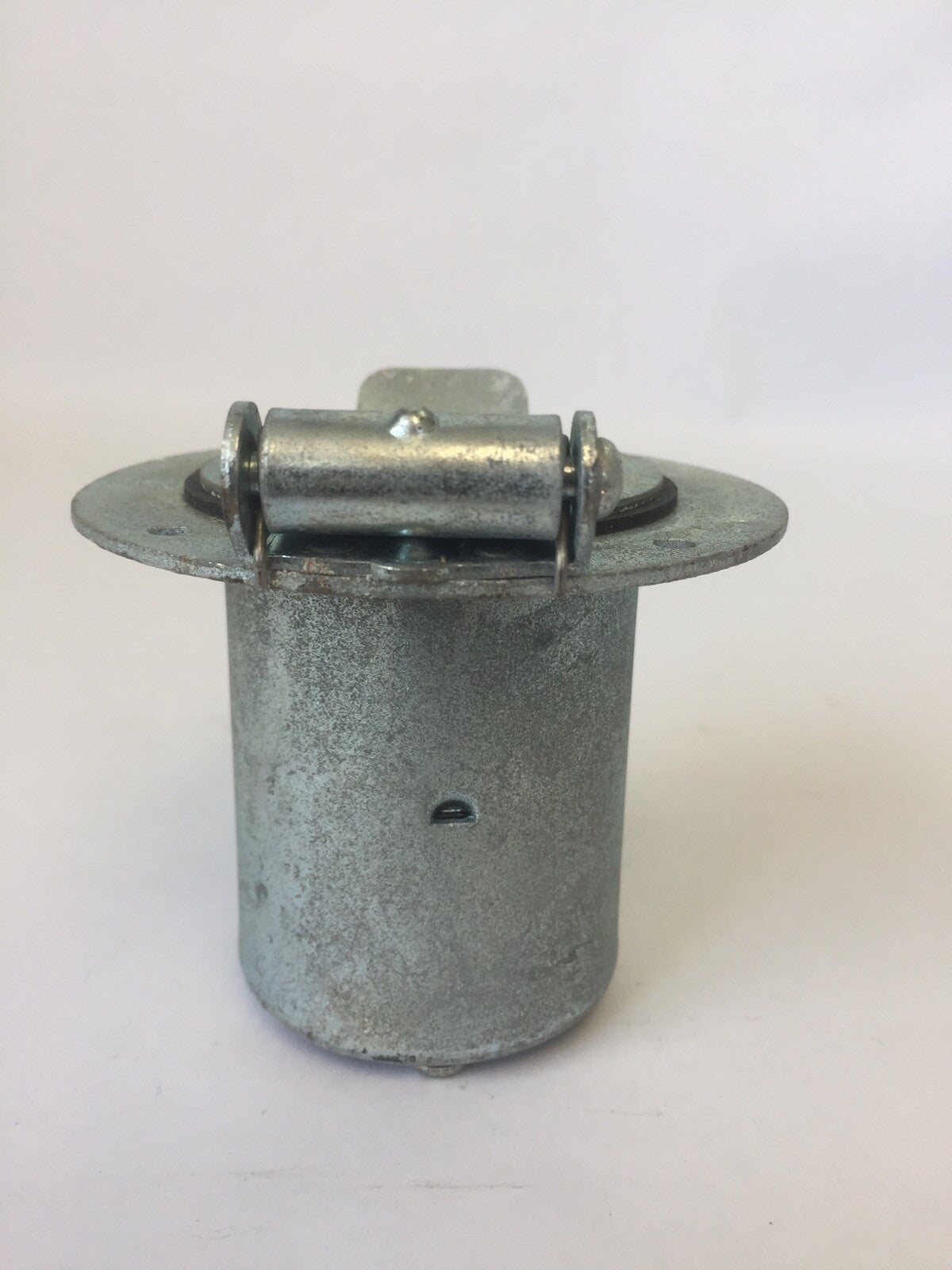 HUBBELL 3768 TWIST-LOCK FLANGED INLET WITH LIFT COVER 250VDC 600VAC 50A 4-WIRE3