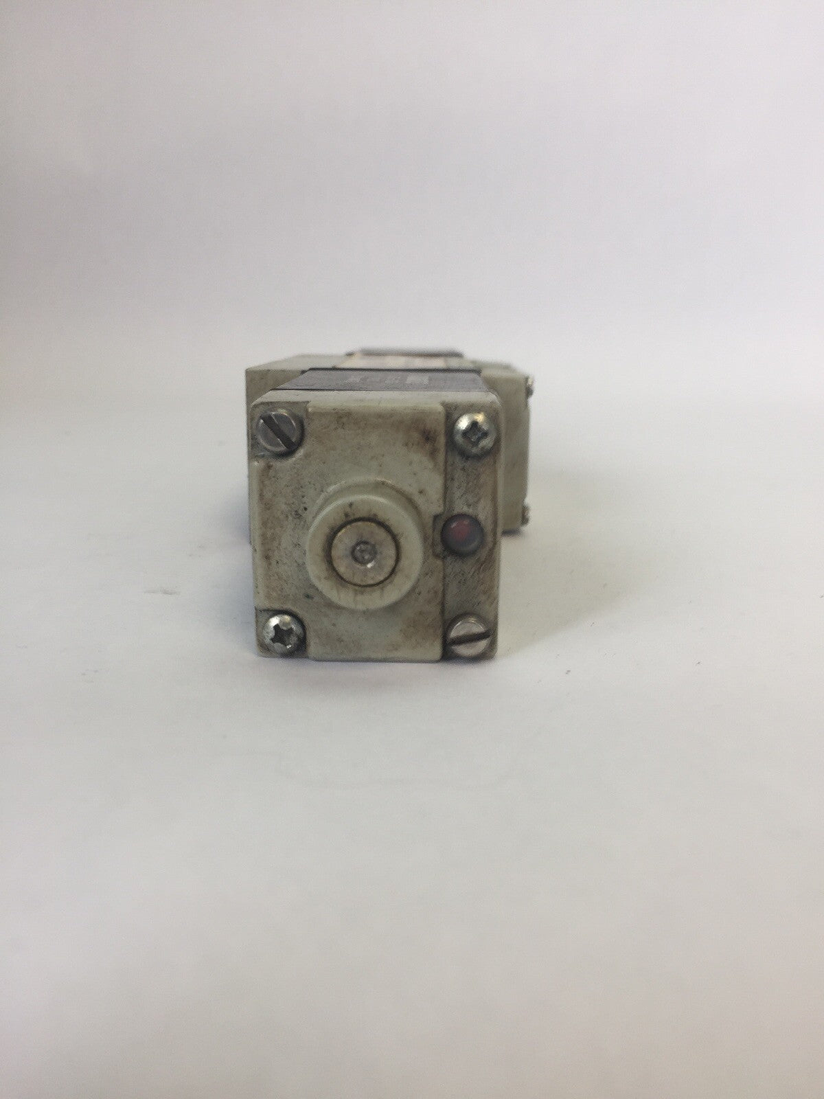 NUMATICS 225-372B 225-440B SOLENOID VALVE 24 VDC 6.0 WATTS 13SS415M0000613