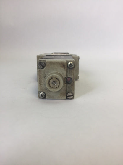 NUMATICS 225-372B 225-440B SOLENOID VALVE 24 VDC 6.0 WATTS 13SS415M0000613