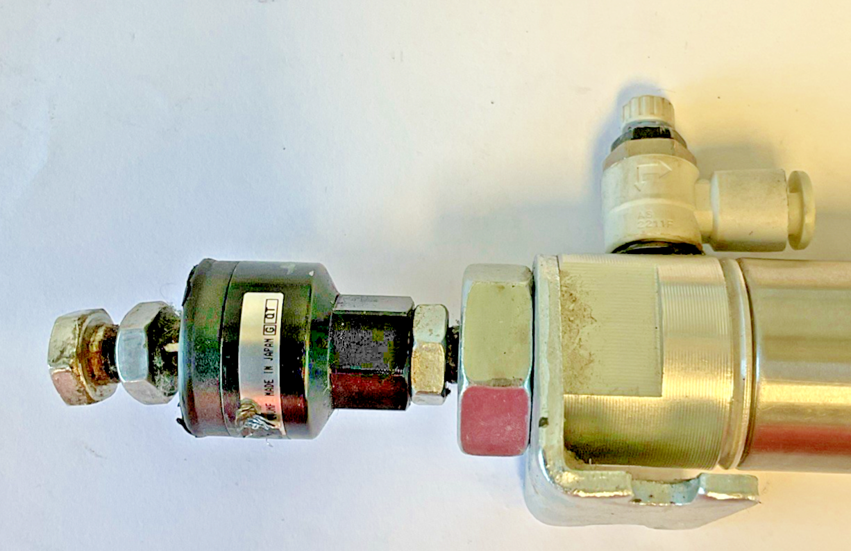 SMC NCDME106-0650-K59L CYLINDER AIR 250PSI 1.70MPA5