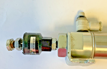 SMC NCDME106-0650-K59L CYLINDER AIR 250PSI 1.70MPA5