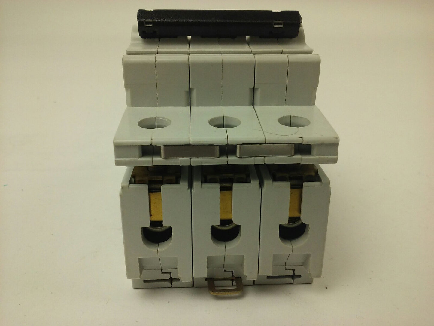 ABB, S273-K20A, CIRCUIT BREAKER, 3P, 277/480VAC, 10KA, 20A, VDE0660, NEW SURPLUS2