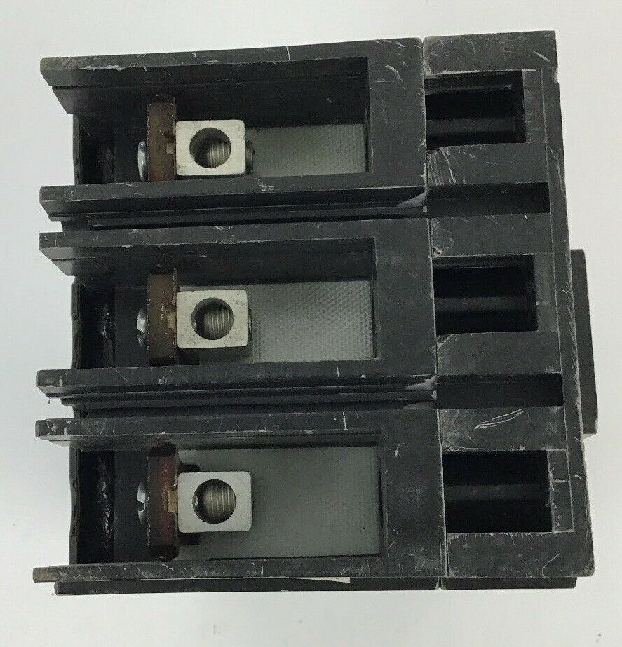 ABB UXAB 727131 R 101 15AMP CIRCUIT BREAKER 500VDC 3POLE TYPE ES 480VAC8