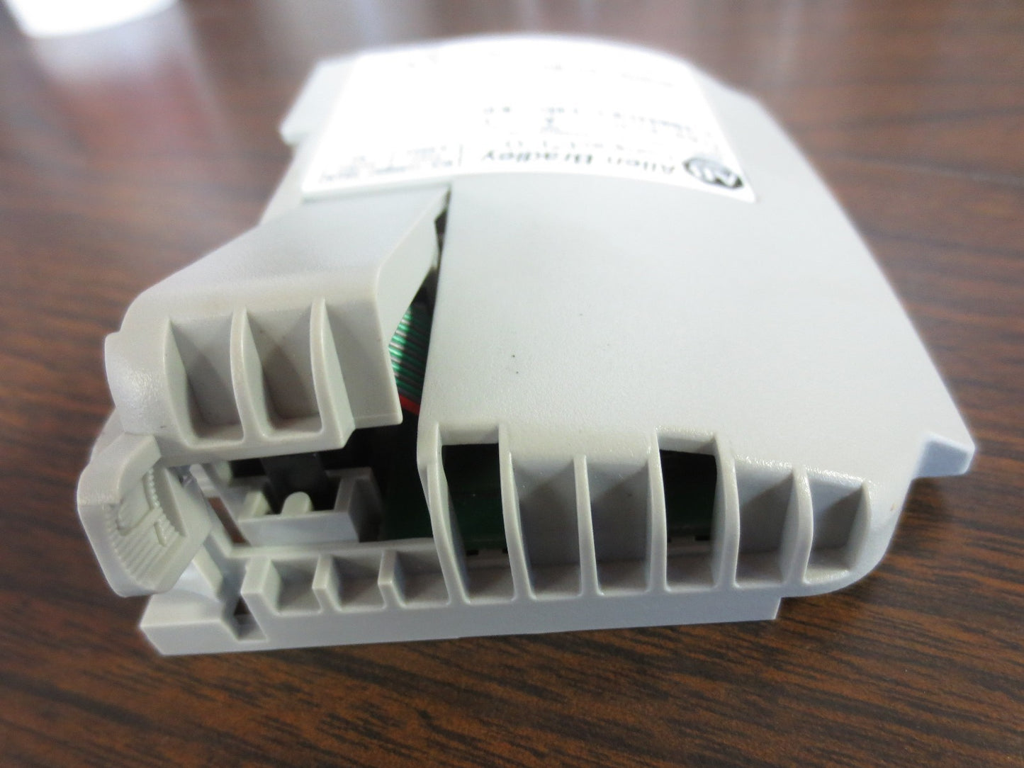 ALLEN-BRADLEY 1769-ECR COMPACT I/O RIGHT END CAP / TERMINATOR, Rev. 2.1