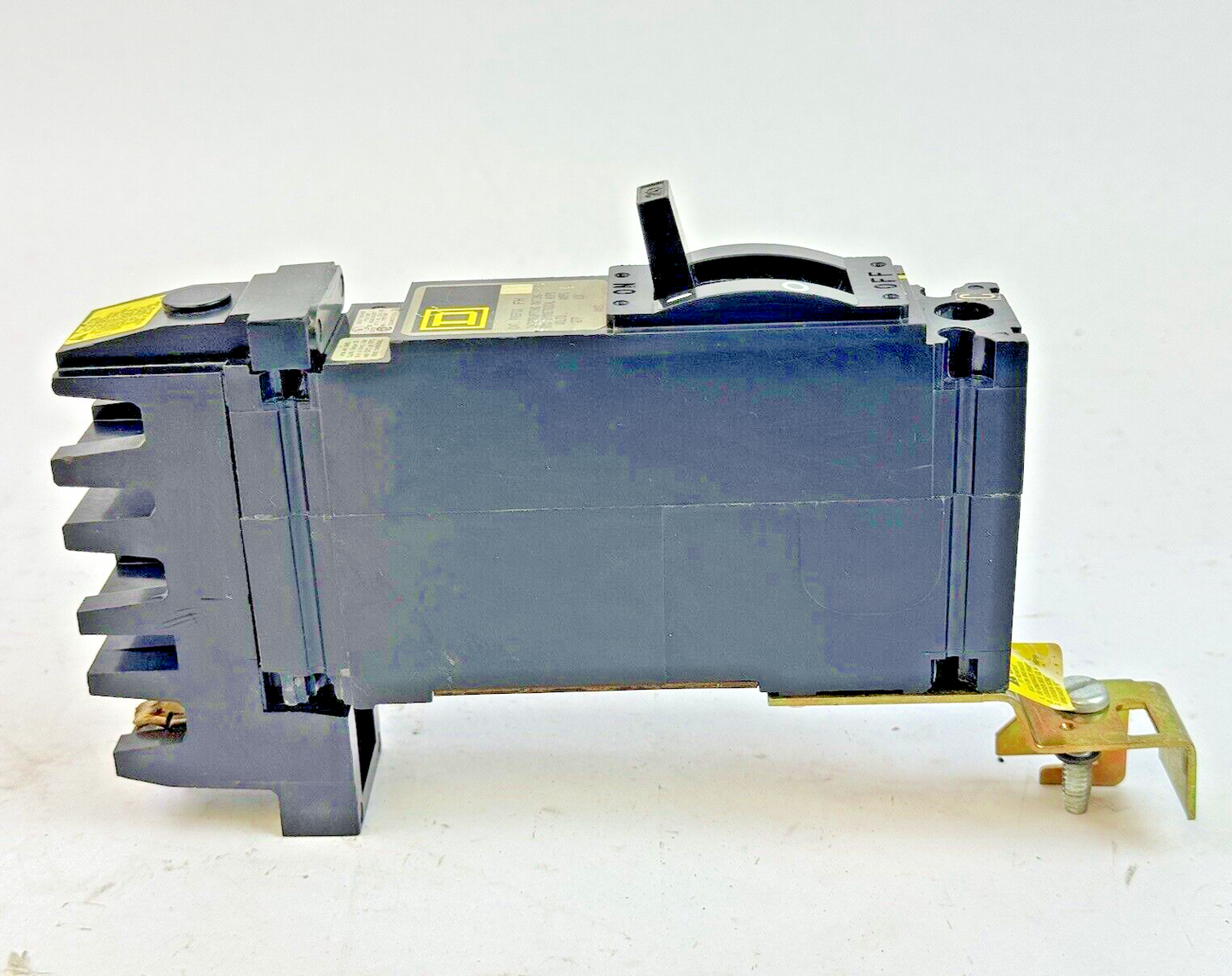 SQUARE D - FHB16020C - I-LINE MOLDED CASE CIRCUIT BREAKER - 1 POLE/ 20 A/ 277VAC3