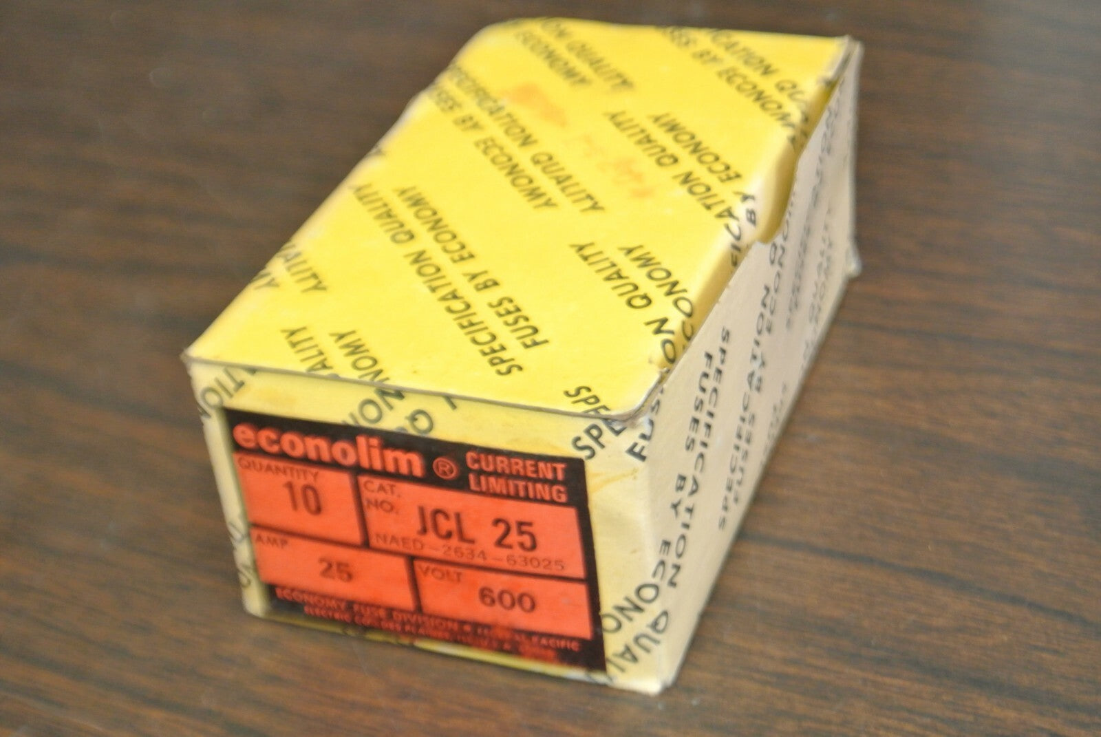 BOX of 10 / ECONOMY / ECONOLIM JCL25 FUSE / 25A / 600V / NEW SURPLUS4