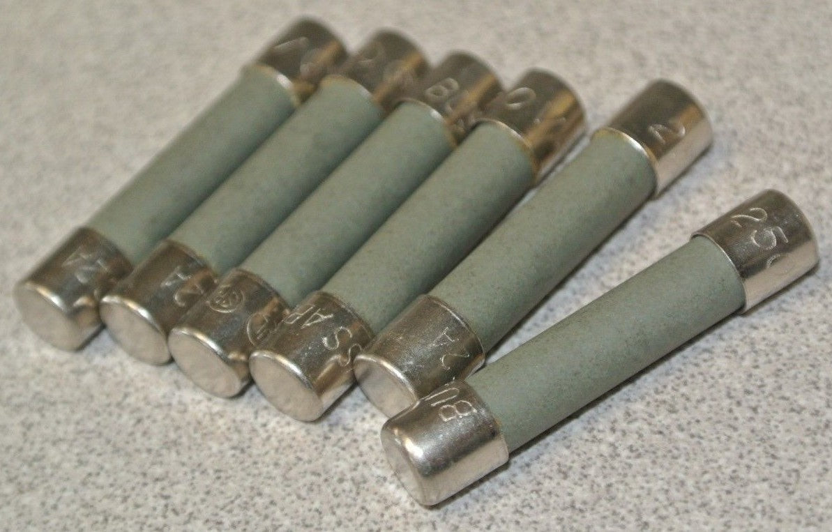 LOT of 6 / BUSS BK/ABC-2 MINIATURE CERAMIC TUBE FUSE / 250VAC / 2A NEW SURPLUS0