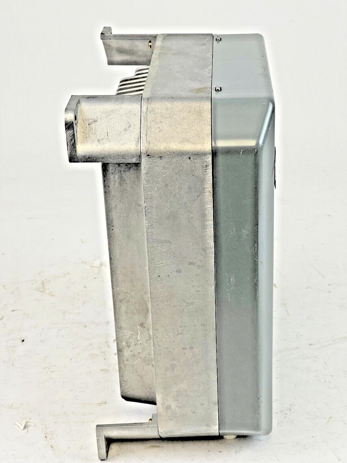 ALLEN BRADLEY - 1333-AAB SERIES D+ ADJUSTABLE FREQUENCY AC DRIVE 1.7kVA 460V 3PH4