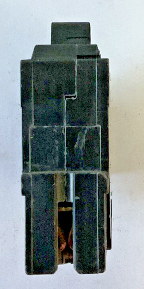 GE THQL1130 CIRCUIT BREAKER 30A TYPE THQL 120/240VAC ***LOTOF4***5