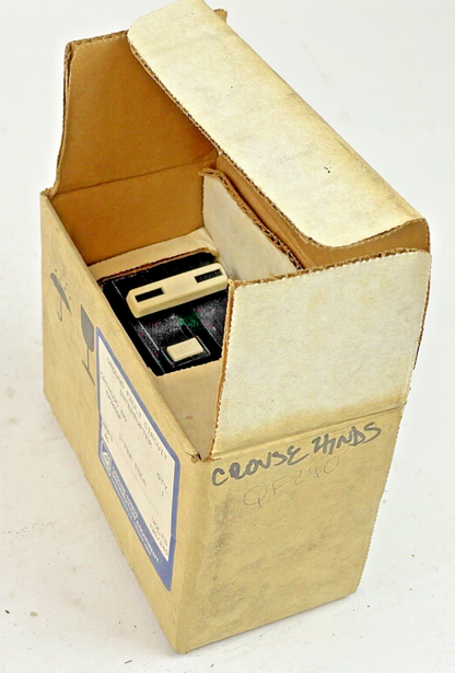 CROUSE-HINDS - EP240GF - 1" PER POLE, 40 A, 240 VAC-GROUND FAULT CIRCUIT BREAKER2