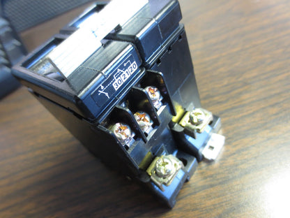 FUJI ELECTRIC CP32D CIRCUIT BREAKER 5A, 250VAC, 2-POLE - 41-232073