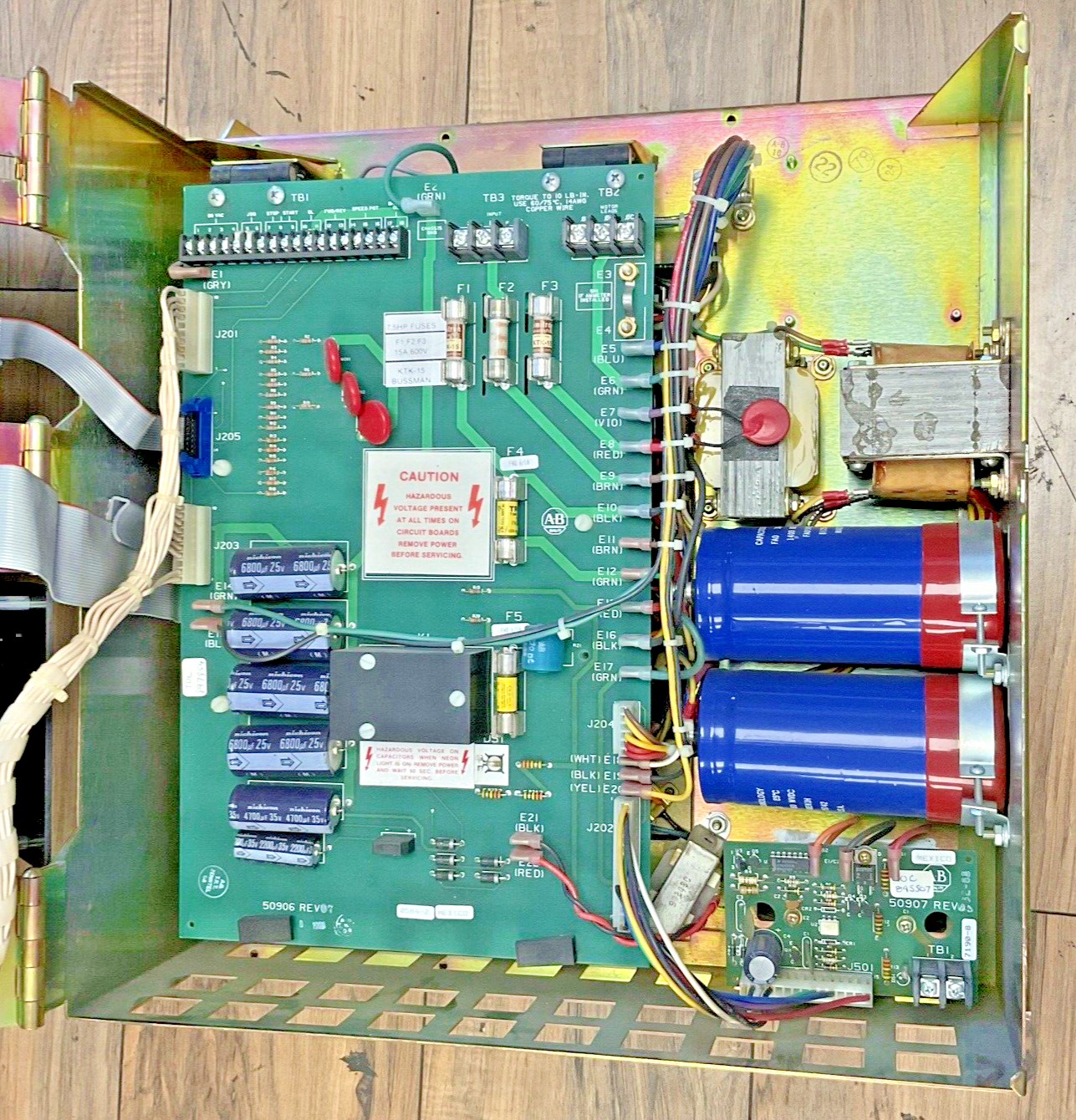 ALLEN-BRADLEY 1334-DOB-K7-G4 ADJUSTABLE FREQUENCY DRIVE 460V 3PH 11.3A8