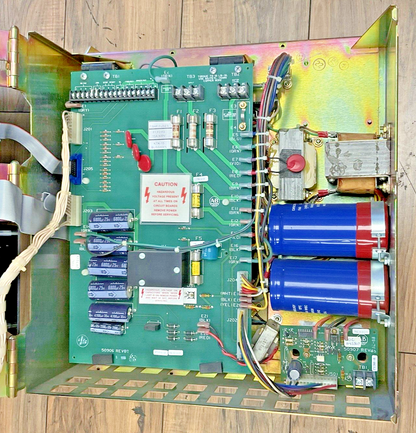 ALLEN-BRADLEY 1334-DOB-K7-G4 ADJUSTABLE FREQUENCY DRIVE 460V 3PH 11.3A8