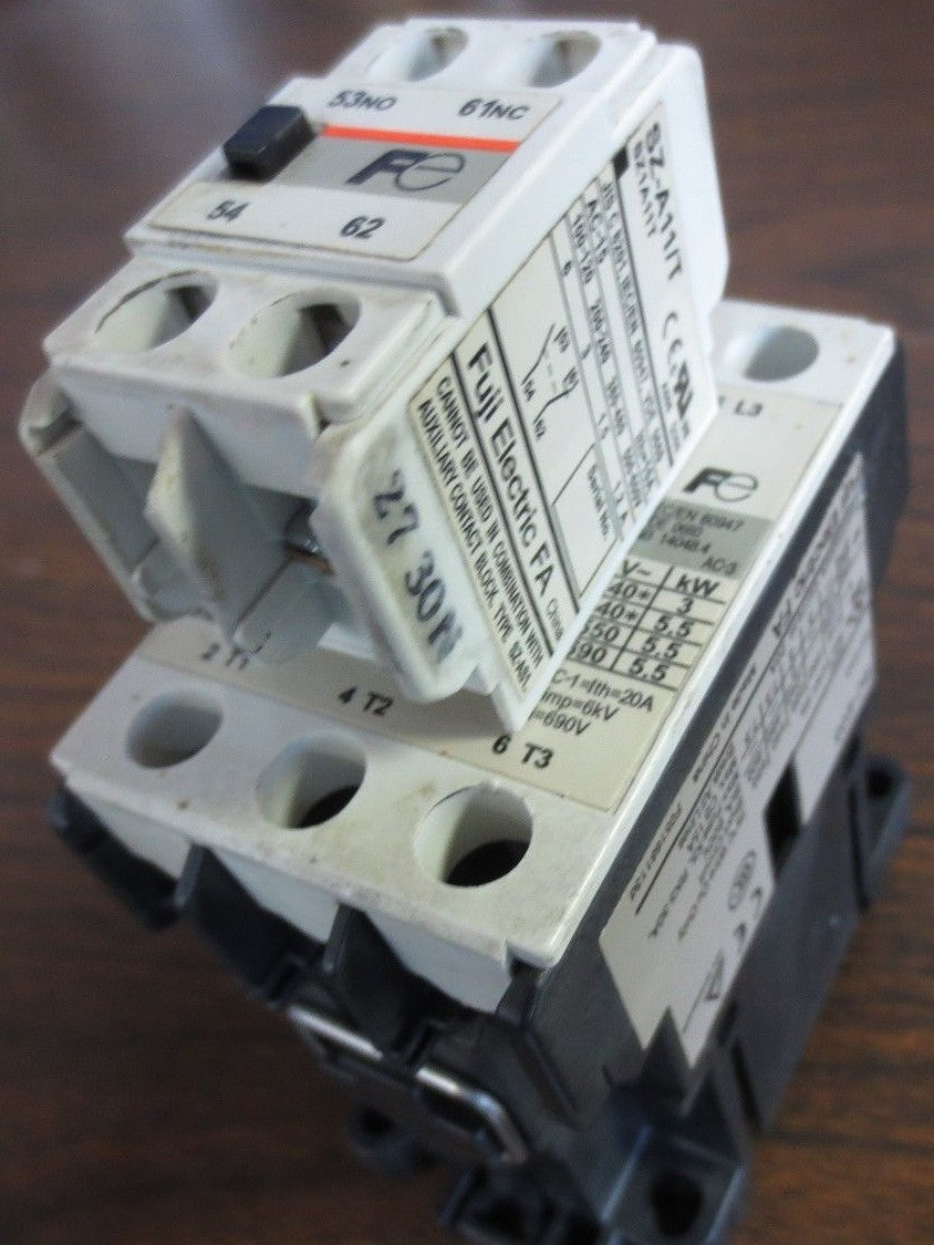 FUJI SC-E03 CONTACTOR w/ SZ-A11/T AUXILIARY CONTACT0