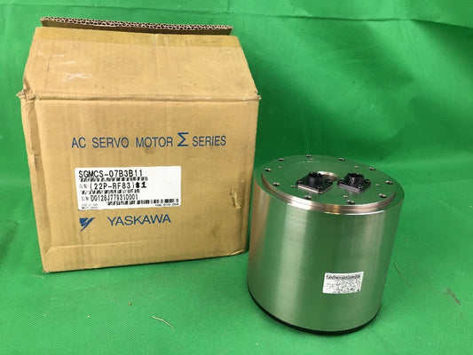 YASKAWA SGMCS-07B3B11 AC SERVO MOTOR INDEXING TURNTABLE HEAD 147W 200V 1.4A0