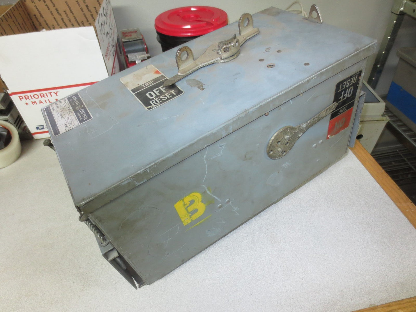 GENERAL ELECTRIC DFPFA47DE BUS PLUG / CIRCUIT BREAKER 70A, 600VAC, 3P,4W7