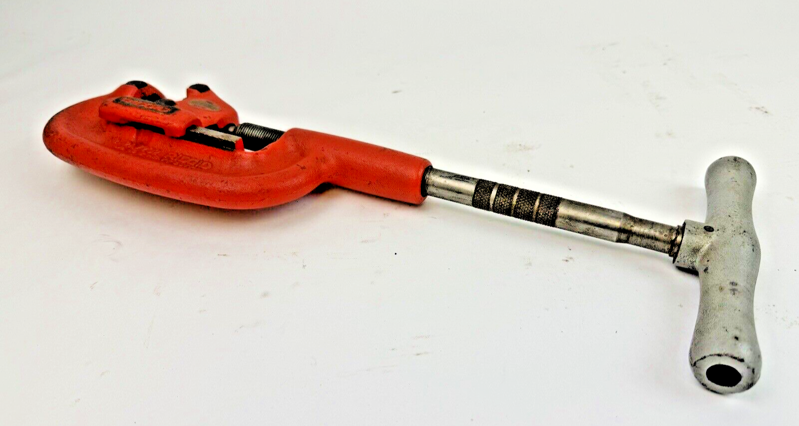 RIDGID - 2A / 202 - HEAVY-DUTY PIPE CUTTER 1/8" - 2"2