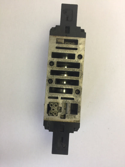 SMC VSR8-8-FHG-D-3Z-V1 SOLENOID VALVE 24 VDC 0.075 AMPS 1.8 WATTS4