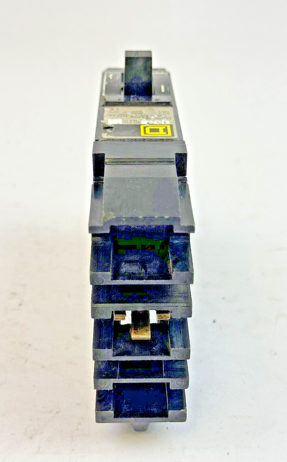 SQUARE D - FH16015B - I-LINE MOLDED CASE CIRCUIT BREAKER - 1 POLE/ 15 A/ 277VAC4