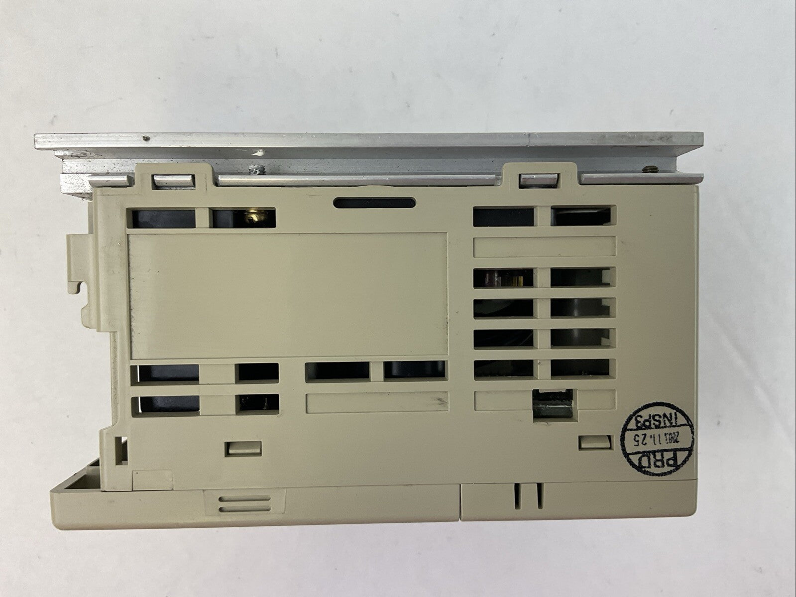 YASKAWA CIMR-V7AM20P2 AC DRIVE OUTPUT 3PH 0-230VAC 0-400HZ 1.6A INPUT 200-230VAC4