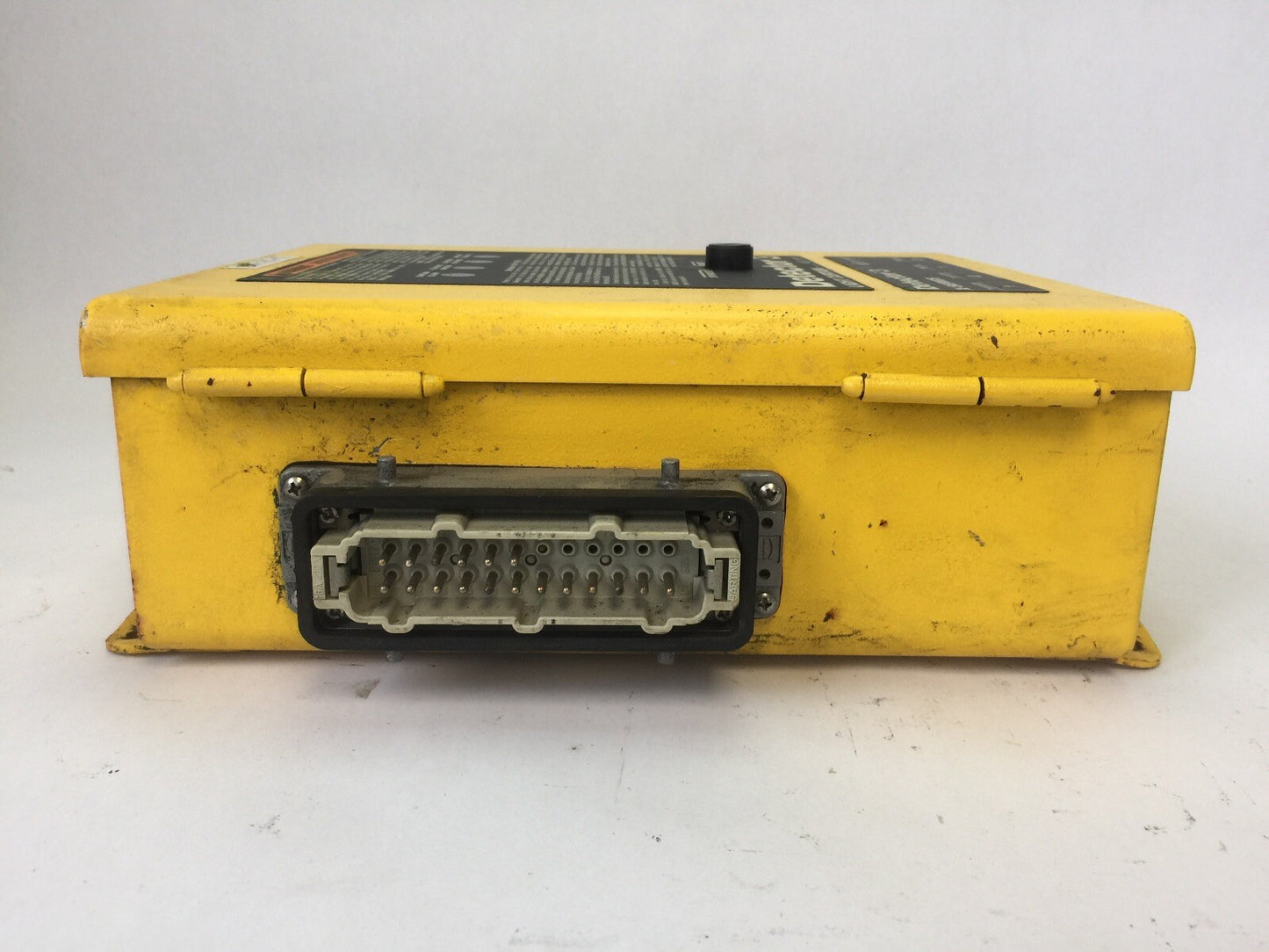 DATA INSTUMENTS/HONEYWELL 3LC-BXQDH DETECTOR 3 LIGHT CURTAIN CONTROLLER 6