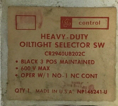 GENERAL ELECTRIC CR2940UB202C 600V BLACK 3 POS MAINTAINED OILTIGHT SEL.SWITCH1