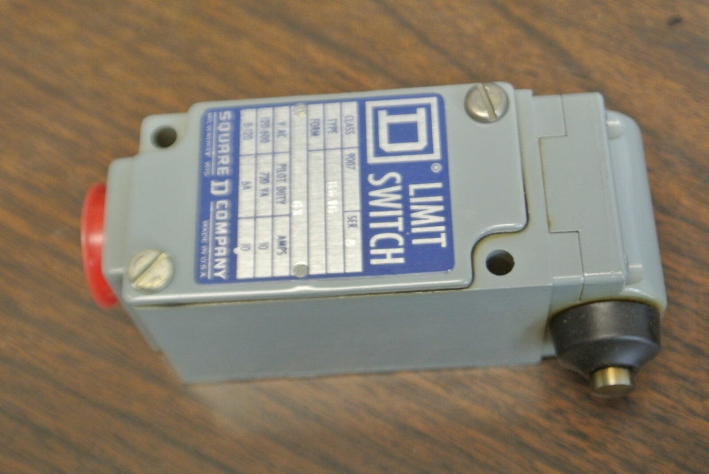 SQUARE D 9007 B61G / SMALL PRECISION TURRET HEAD LIMIT SWITCH / NEW SURPLUS2