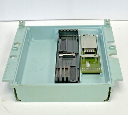 SIEMENS - A5E00704369 -SIMATIC DP ET200PRO SLOT RACK MOUNT - PBT-GF30-FR3