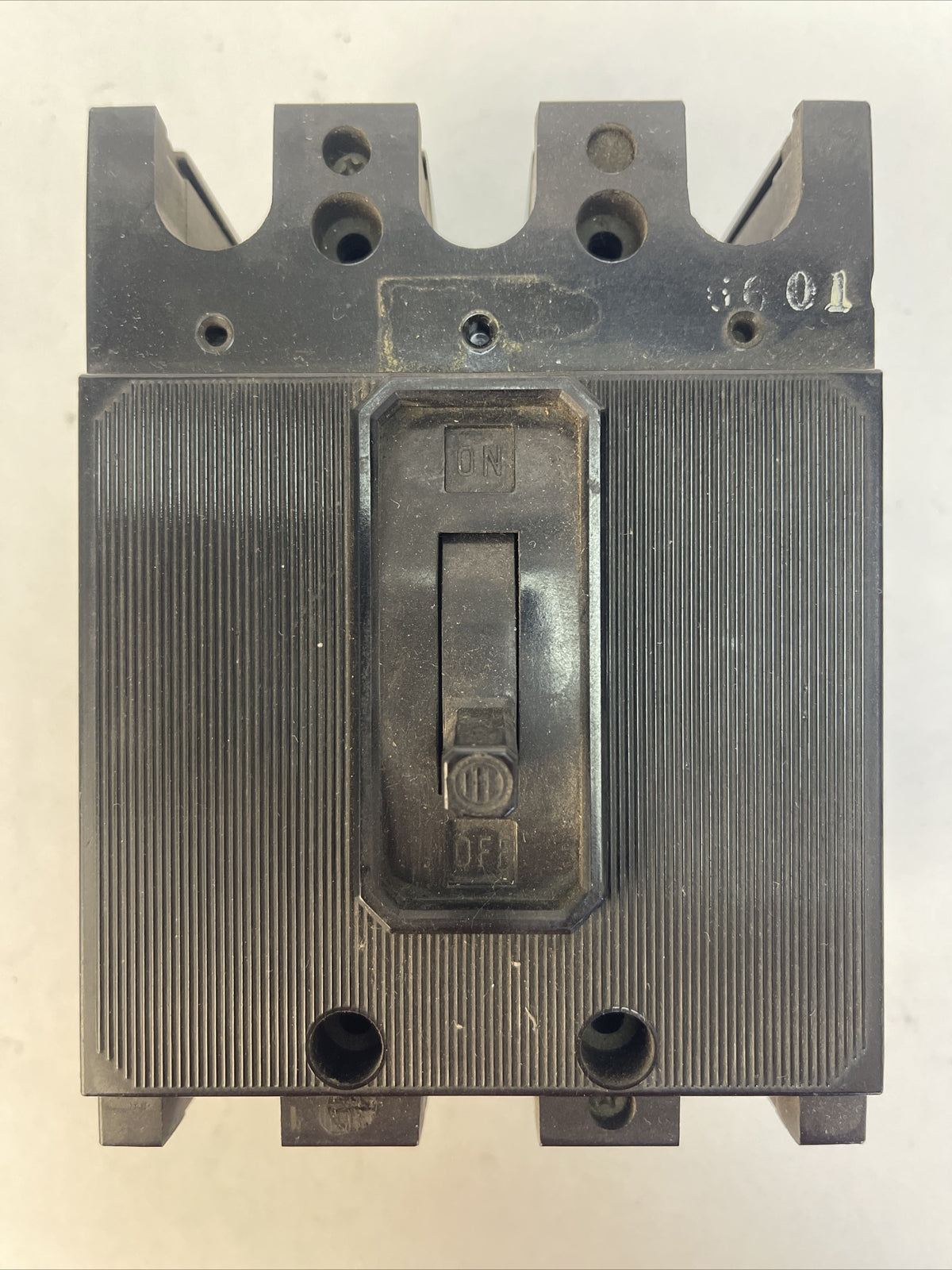 ITE/SIEMENS EE3-B020 CIRCUIT BREAKER 3POLE 20AMP 125/250VDC 240VAC0