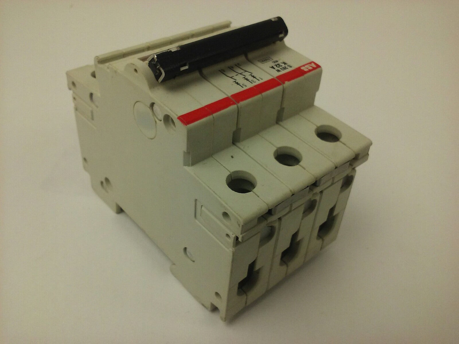 ABB S283W, CIRCUIT BREAKER, K32A, 3POLE, 277/480VAC, MAX 254/440, VDE0660, NEW1