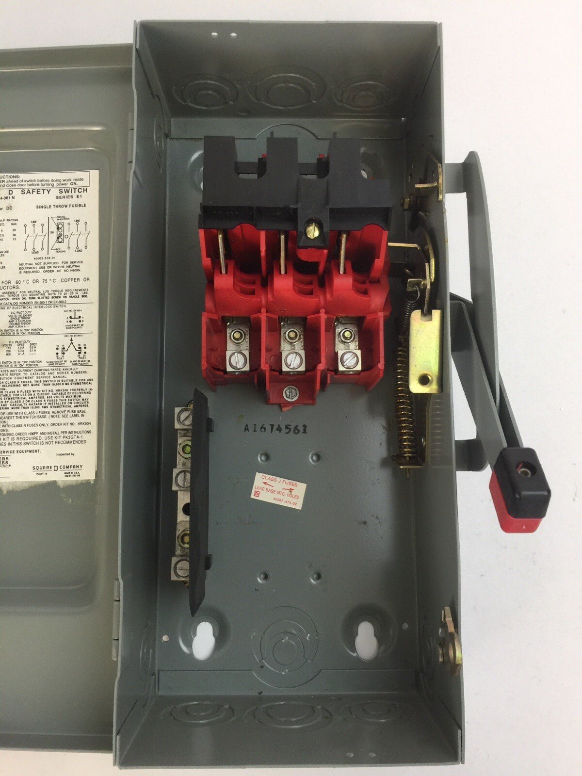 SQUARE D H-361 N NON FUSIBLE SAFETY SWITCH SER E1 600V 30A 30HP 3 POLE TYPE 12