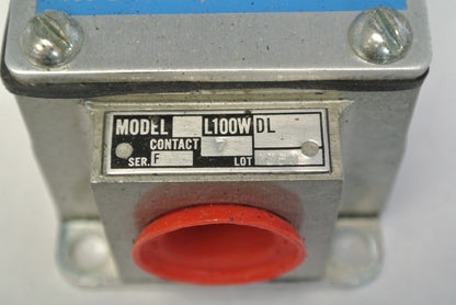 R.B. DENISON L100WDL-2M LIMIT SWITCH 600V MAX GOULD / TELEMECANIQUE NEW SURPLUS1