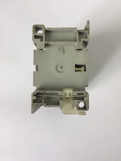 ALLEN BRADLEY 100-C23Z*01 CONTACTOR 600VAC 15HP 30A COIL 24VDC6