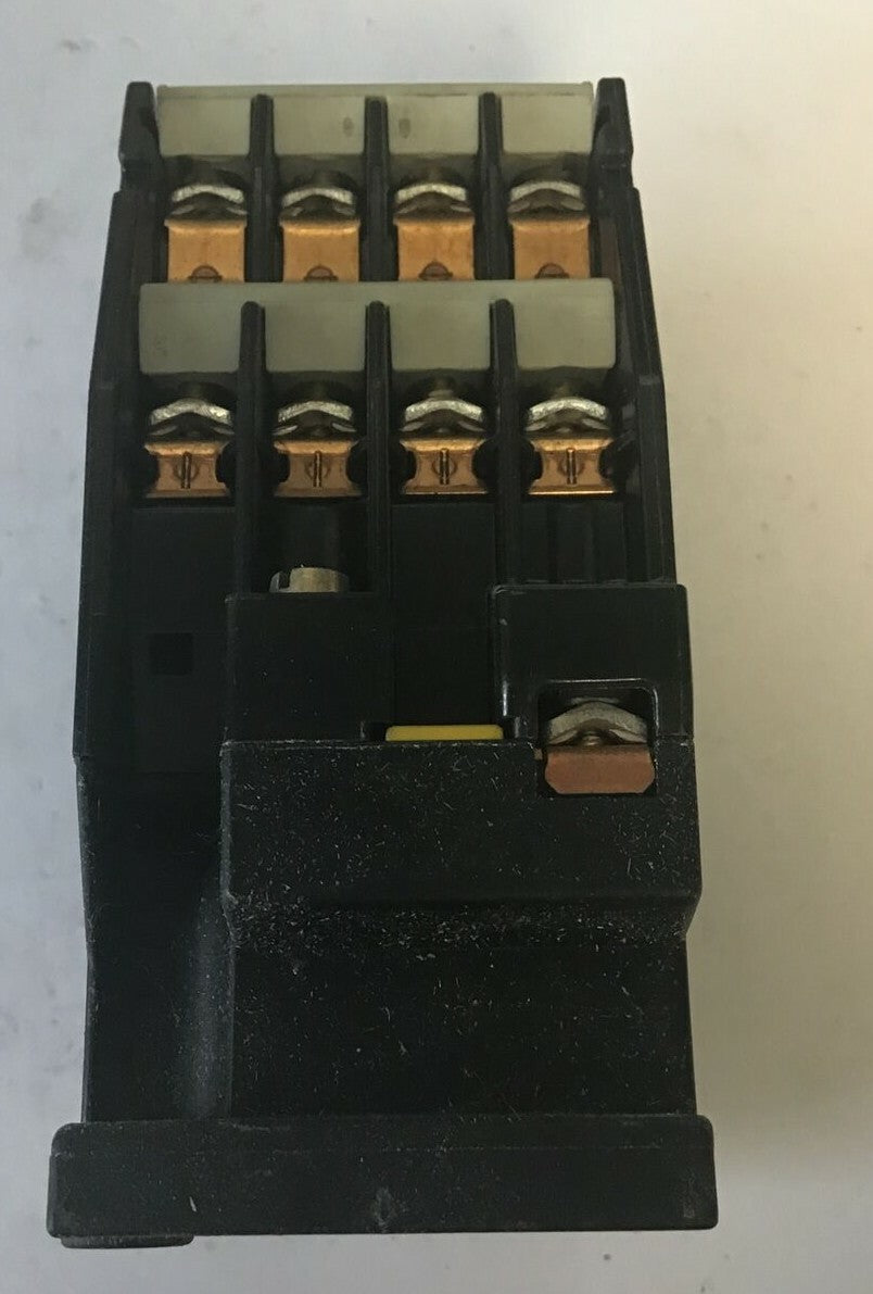 SIEMENS 3TH8280-0A CONTACTOR 16A 8S 8NO5