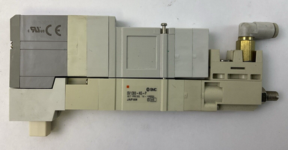 SMC SV1400-5FUD SOLENOID VALVE 24VDC SV1300-N5-A1 INTERFACE REGULATOR 14-100PSI1