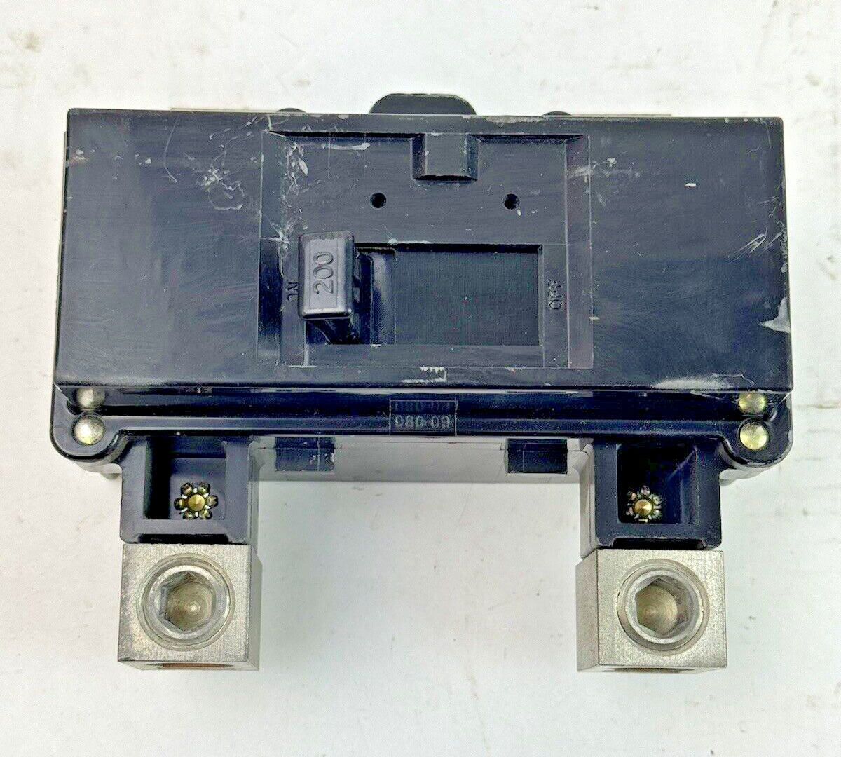 SQUARE D QOM2200VH  MAIN CIRCUIT BREAKER  2P  200A  240VAC1