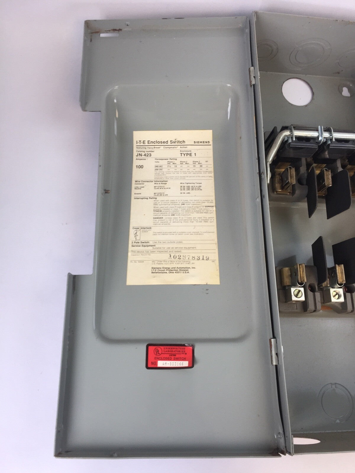 ITE JN423 ENCLOSED SWITCH 100A 240VAC 30HP TYPE 1 ENCLOSURE VACU-BREAK SWITCH W8