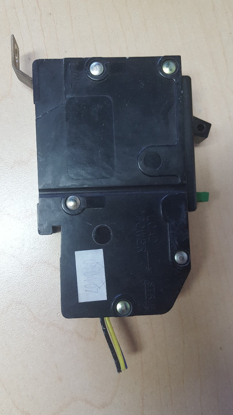 CUTLER HAMMER BABRSP1020 1 POLE 20 AMP BOLT ON BREAKER 1